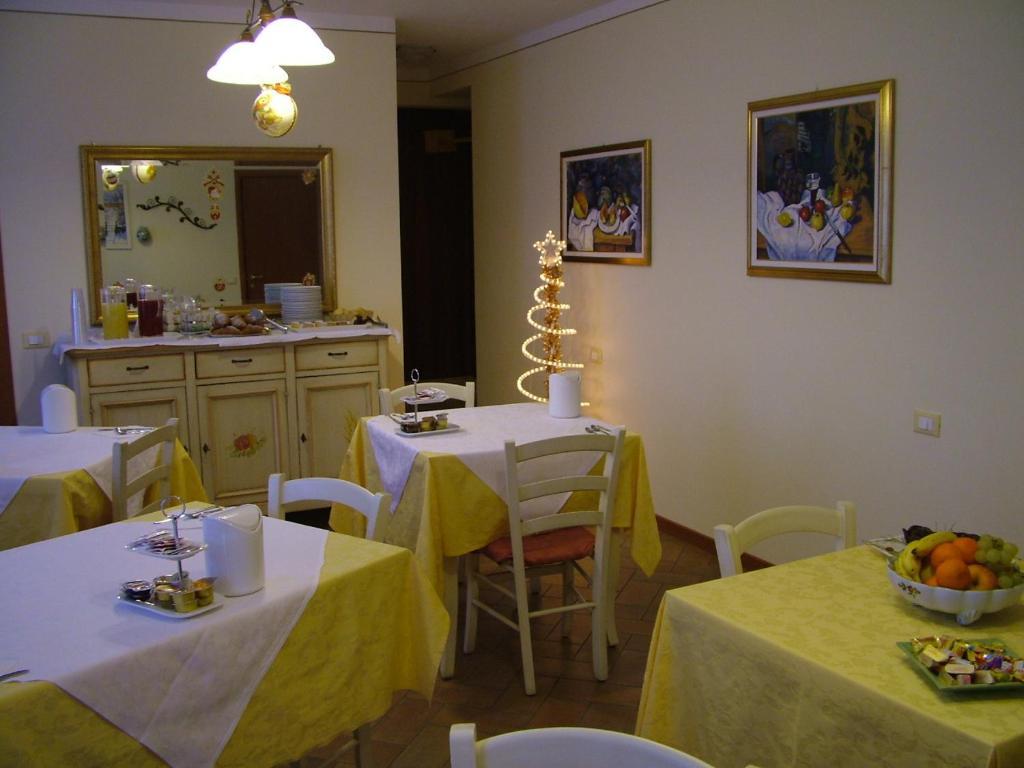 Bb Mambrotta Guest House San Martino Buon Albergo Eksteriør bilde