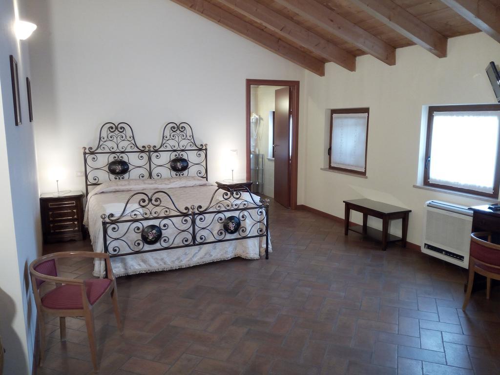Bb Mambrotta Guest House San Martino Buon Albergo Eksteriør bilde