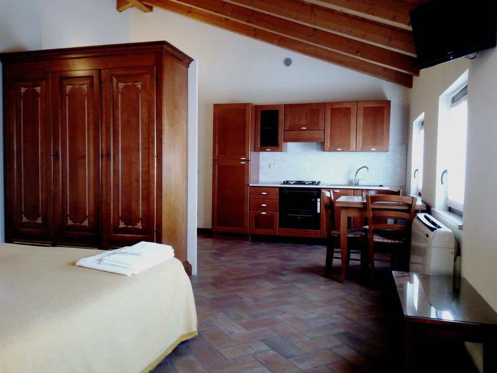 Bb Mambrotta Guest House San Martino Buon Albergo Eksteriør bilde